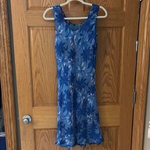 NWT Reversible Jasmine Blue Sleeveless Scoop Neck Midi Dress